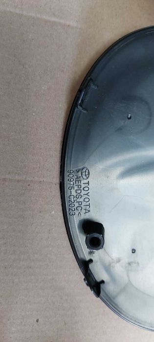 Эмблема в решетку Toyota Camry 70/75, RAV4 Highlander C-HR (2021-2023)