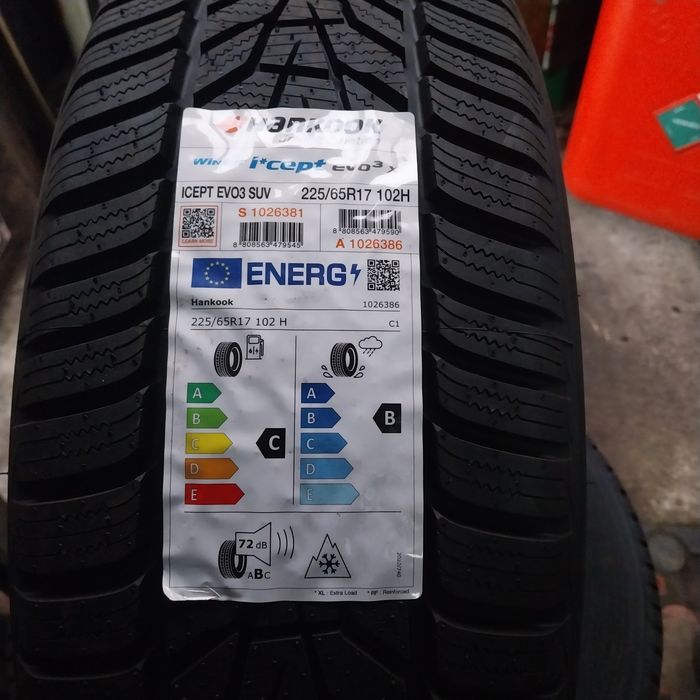 Nowe Opony Zimowe Hankook Winter I*Cept Evo 3 225/65R17 102H