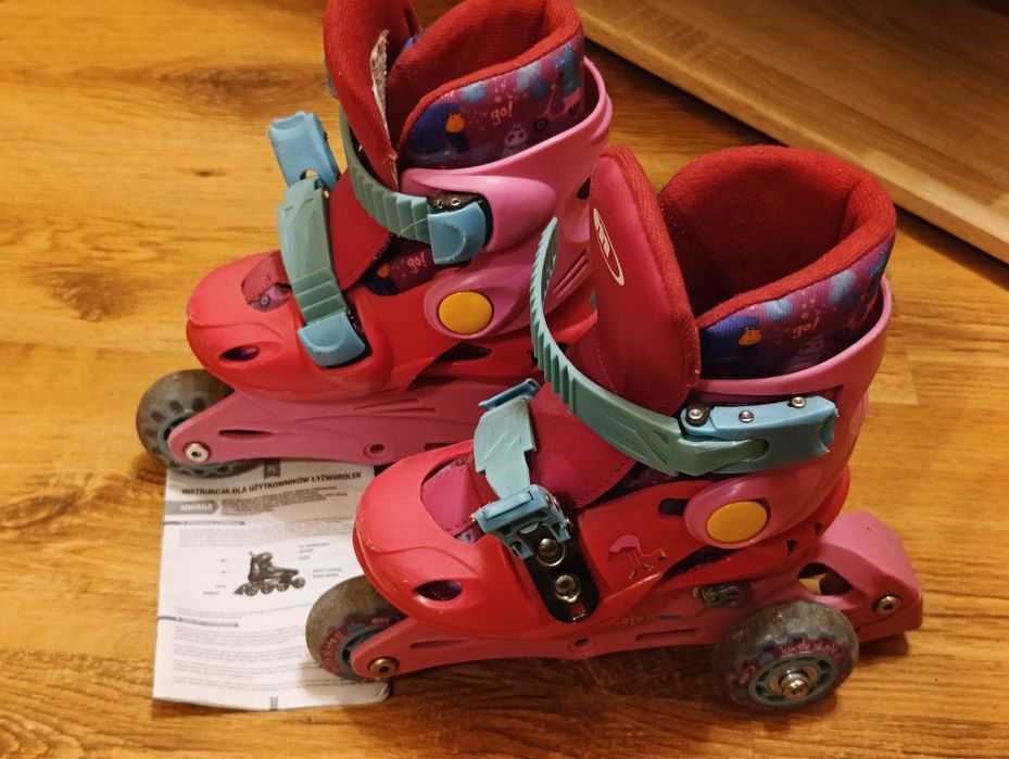 Rolki dziewczęce, rozmiar 26-29,  zmienne ustawienie kółek + pachołki