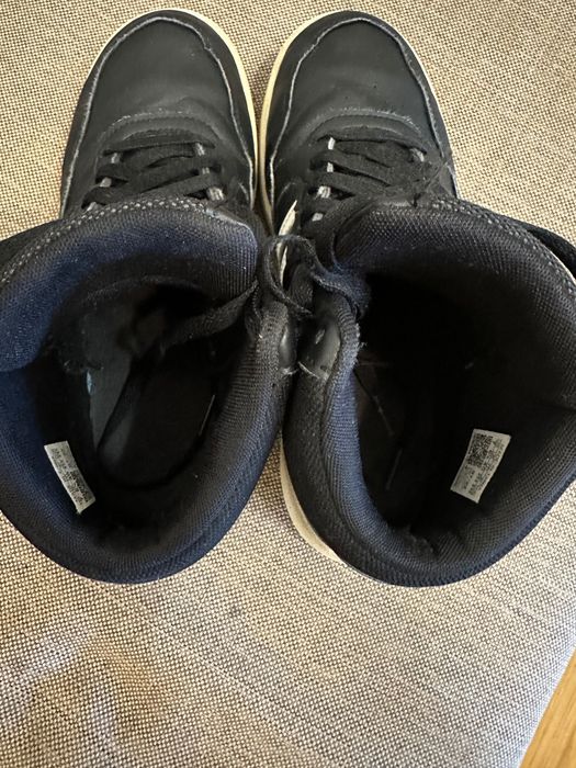 Продам кросівки Adidas HOOPS для хлопчика