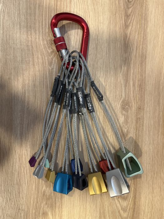 DMM Wallnut Set 1-11