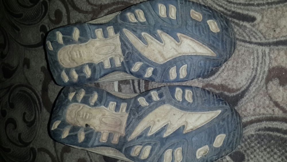 Кроссовки женские супер легкие