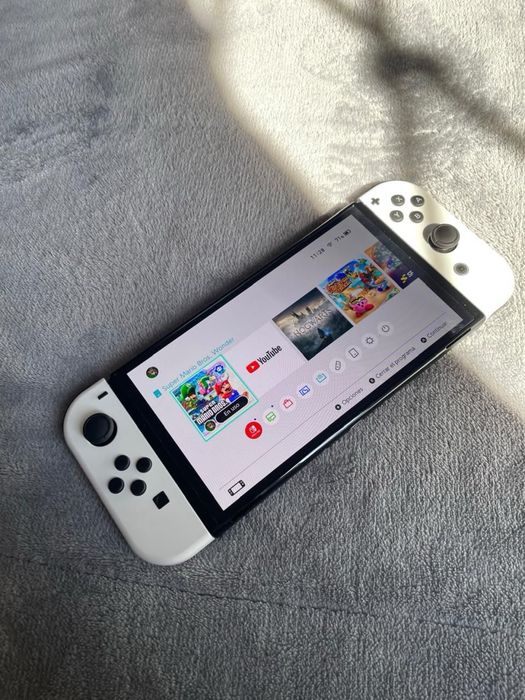 Nintendo Switch oled - ja desbloqueada + 2 jogos