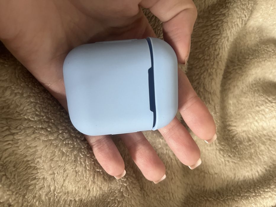 Новий чехол на airpods 2