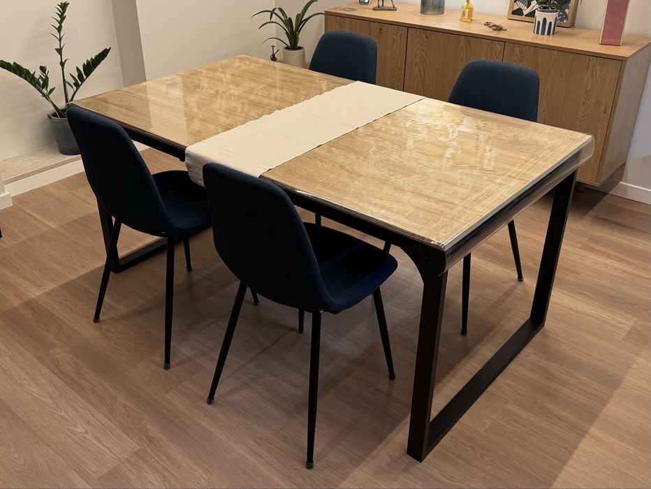Mesa Jantar + Cadeiras