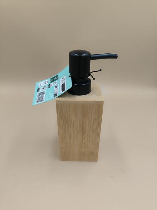 Ręczny dozownik do mydła bambusowy 200 ML