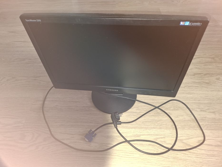 Монитор Samsung 2243 sn