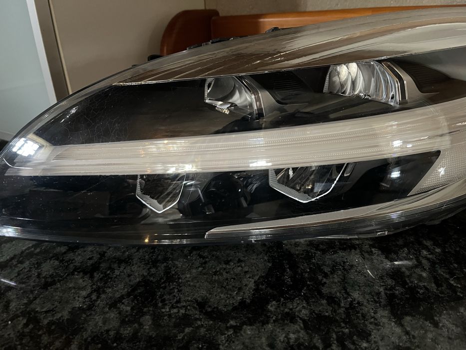 Óticas para Volvo V40