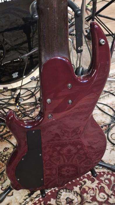 Gitara basowa 7-strunowa Conklin GT-7 Groove Tools Bartolini Case