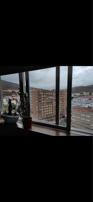 Apartamento T4 13 andar com elevador