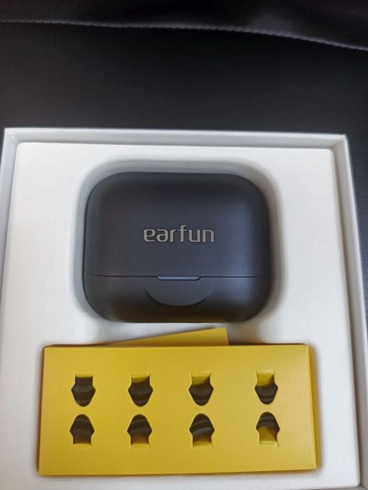Бездротові навушники EarFun Air Pro 4+