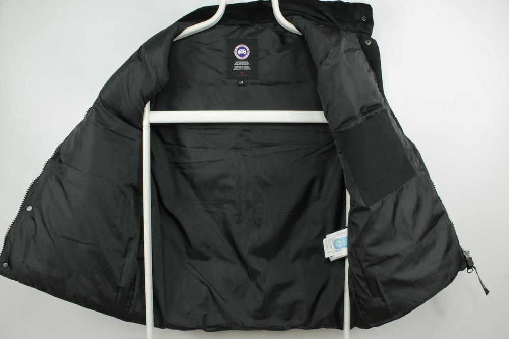 Якісна пухова жилетка Canada Goose Black Puffer Vest Men's Розмір М-Л