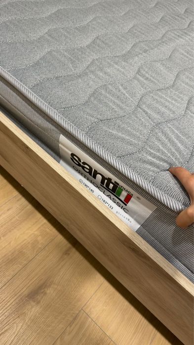 Cama com colchão 190x140