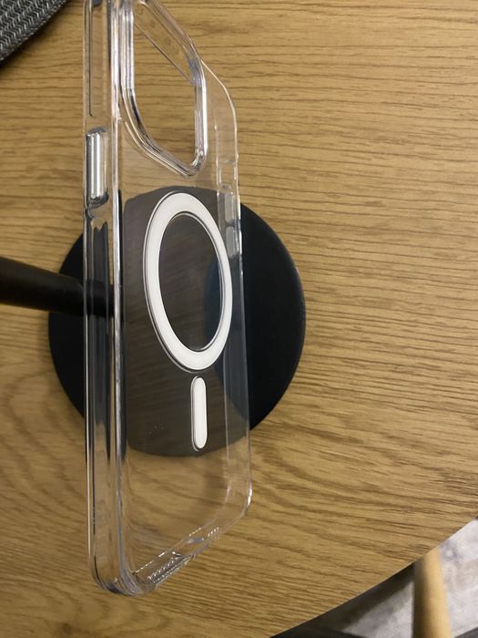 Etui Iphone 14ProMax MagSafe transparentno białe