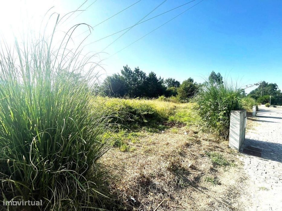 Terreno para construção em Mujães de 193,00 m2