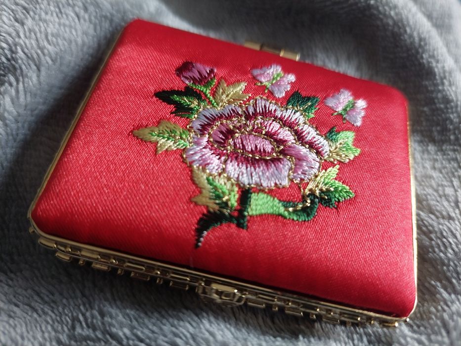 Lusterko haftowane z Japonii oryginalne