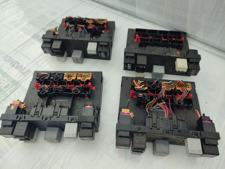 Блок керування бортовою мережею Пасат б6 passat b6 Volkswagen golf 5,