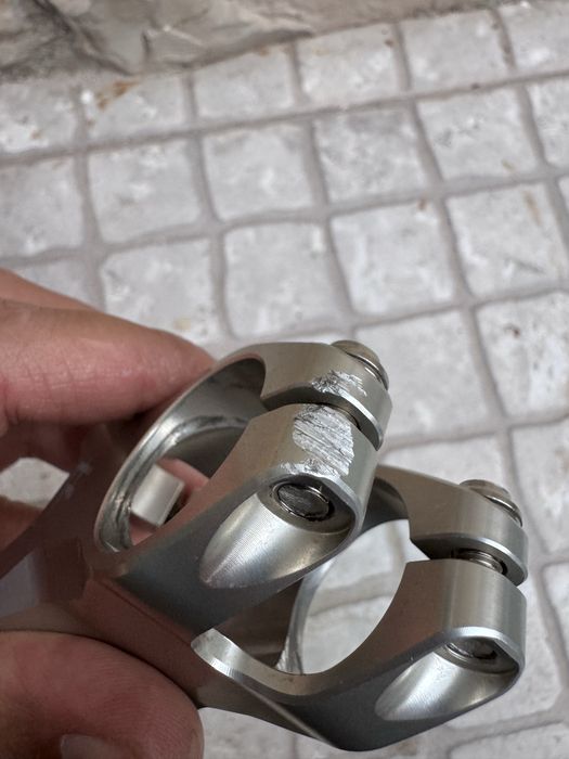 Avanço e Guiador 77designz