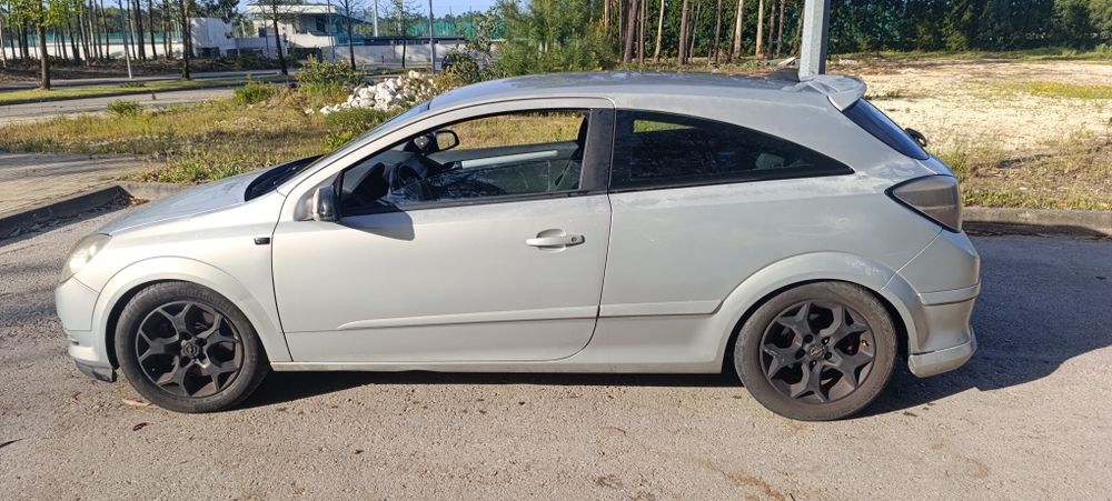 Opel astra h gtc