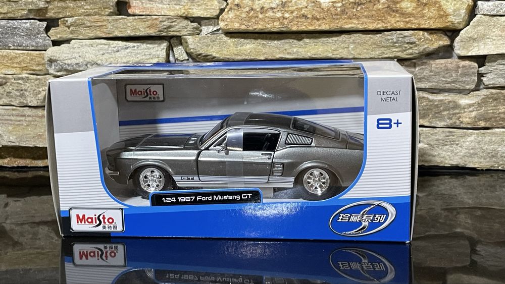 Нова металева модель авто 1:24 Maisto іграшка машинка еолекційна