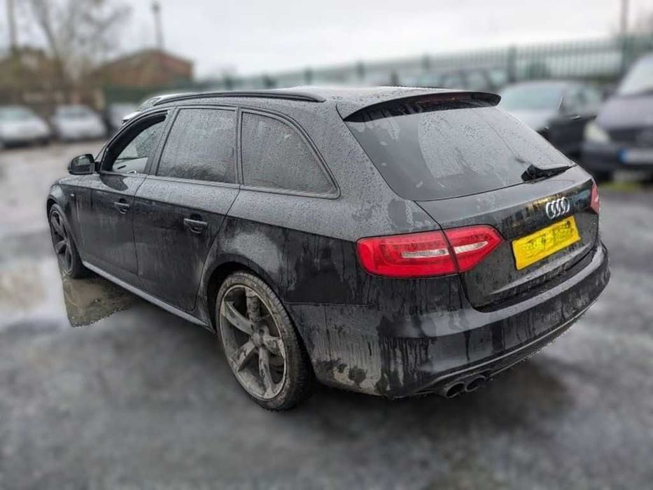 Audi A4 B8.5 avant S-Line 2.0 TDI para peças