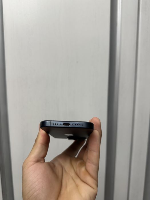 Ідеальний Iphone 15pro blue titanium