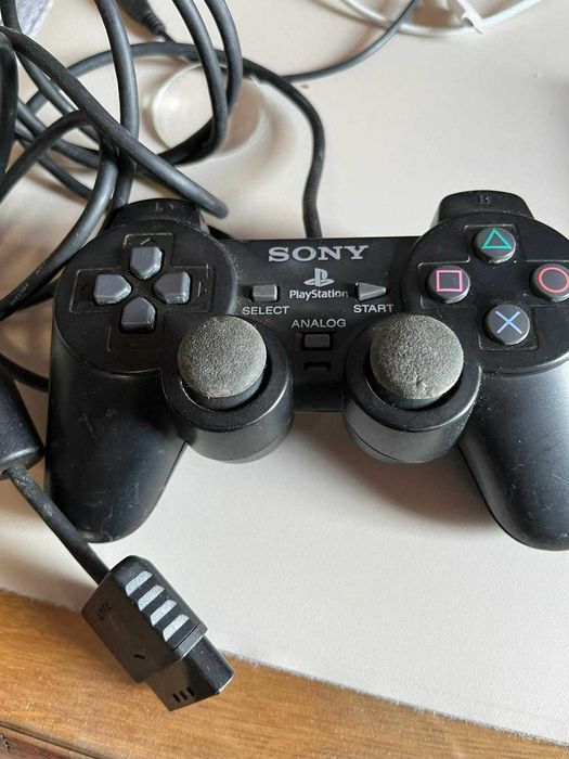 PlayStation II Controller64309990957186120