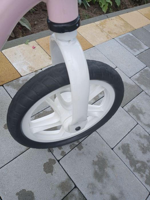 Біговел для дівчинки