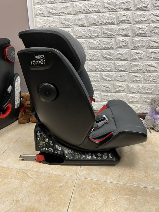 Автокрісло Britax Romer Advansafix IV R Група 1/2/3 (9-36кг)
