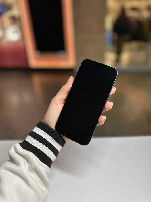 Czarny iPhone 17 256GB/100% kondycji baterii/stan bardzo dobry/GWARANCJA 24MSC/WOLA PARK