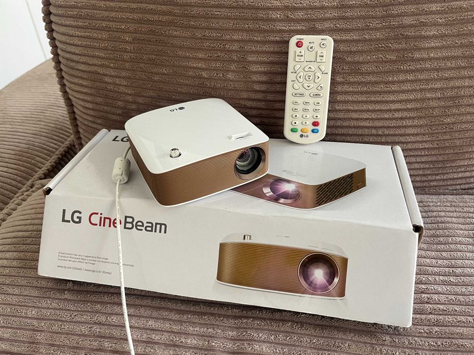 LG Cine Beam Projetor Portátil / Portable Projector