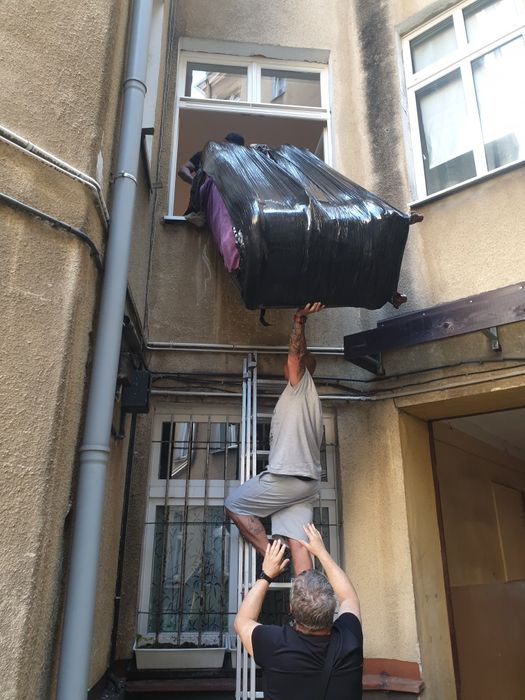 Transport Przeprowadzki Tani Transport Darmowa Wycena Utylizacija Taxi