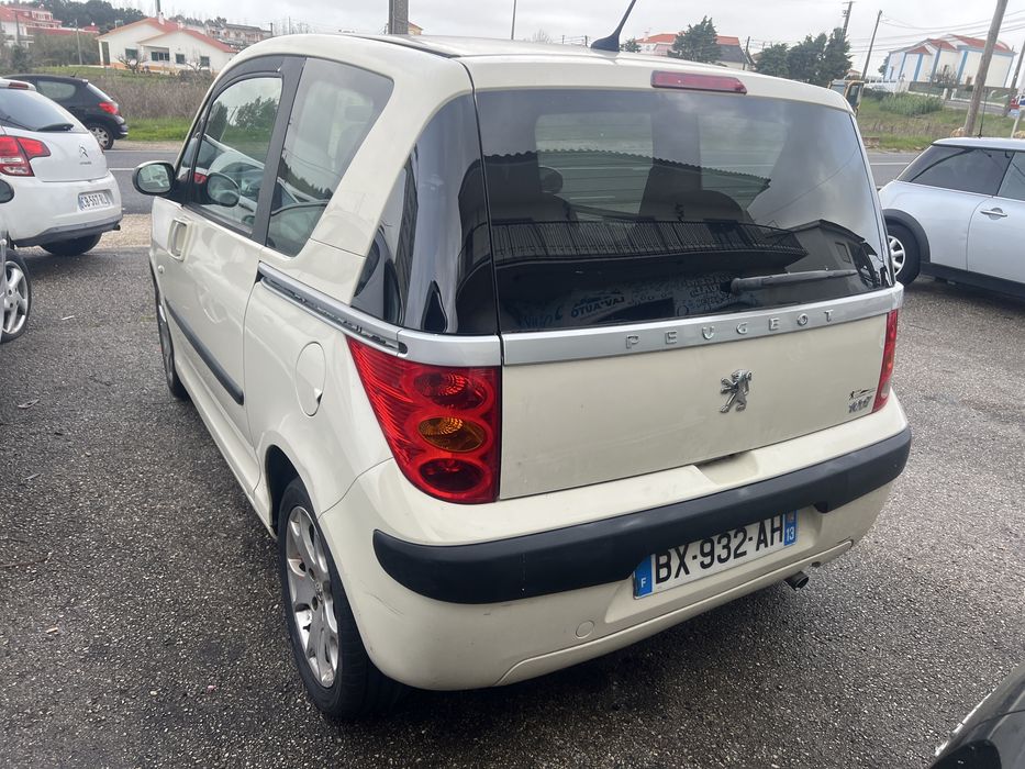 Peugeot.  1007 1.4 hdi
