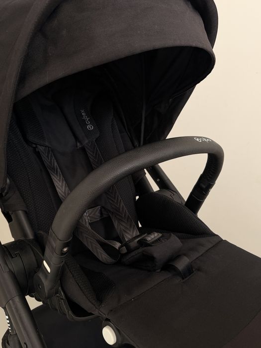 Прогулянкова коляска Cybex Balios S LUX Moon Black