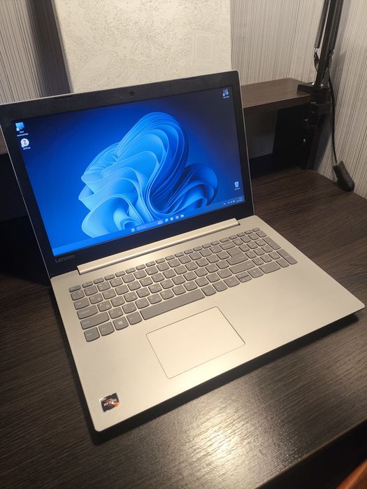 Lenoyo ideapad 330-15ARR