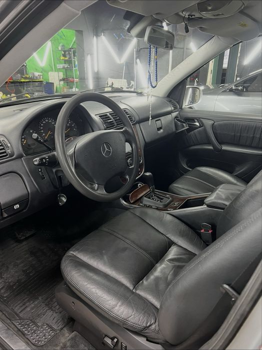 Mercedes-Benz M-class W163