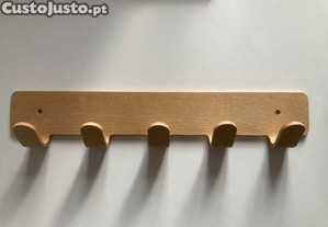 Cabide de madeira com 38 cm de comprimento (como novo)