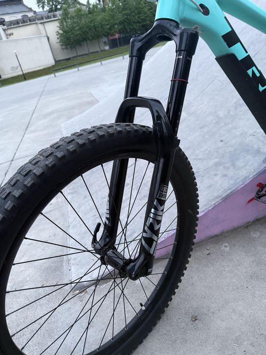 Rock shox lyrik ultimate w idealnym nawet bym powiedzial muzealnym