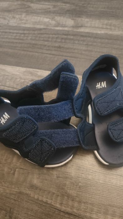 świetne sandałki H&M 20/21