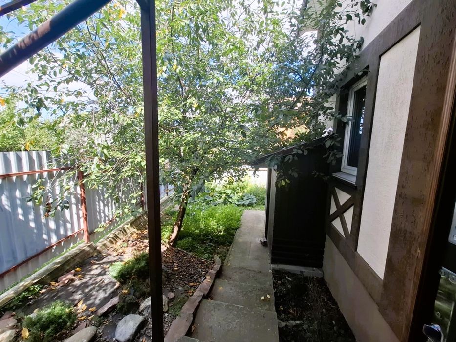 Буча. Сучасний будинок з ремонтом