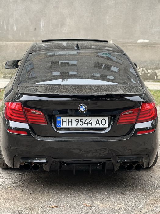 Продам F10      2013г