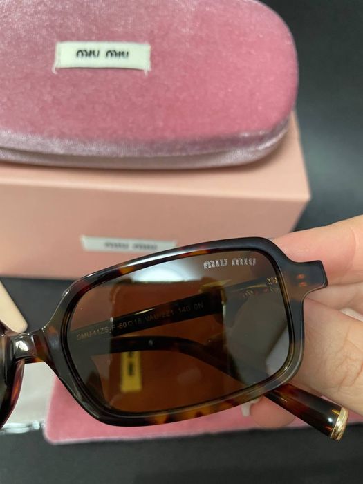 Оукляри міу міу Miu Miu