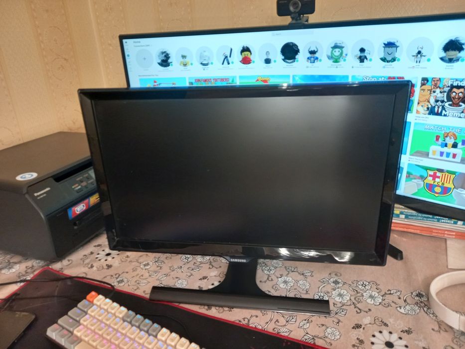 Монітор Samsung 22" (S22E390H) | HDMI / VGA | Робочий стан

Опис:
Прод