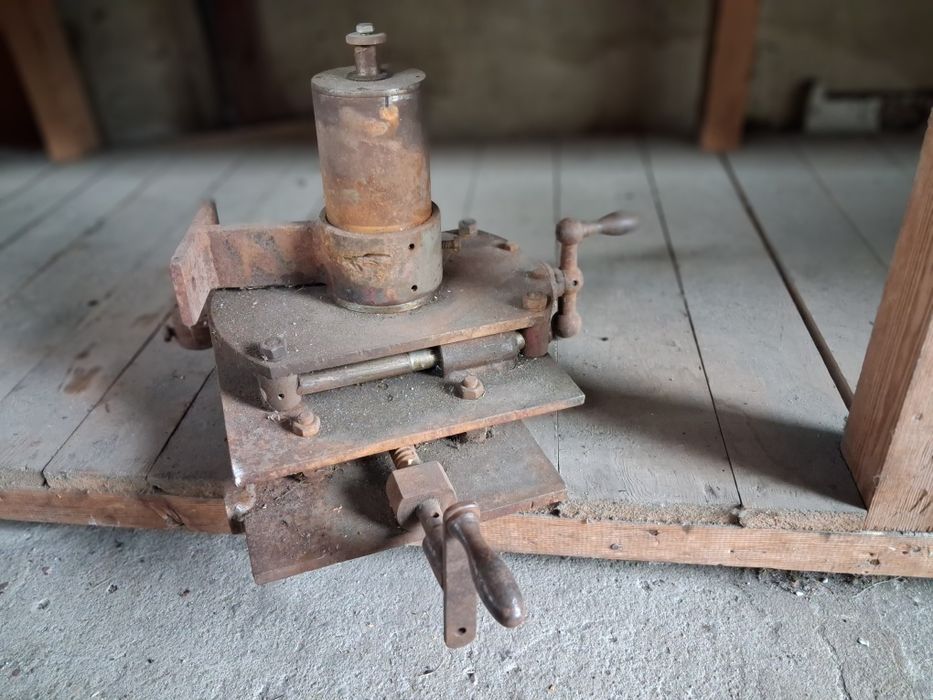 Stary używany SUPORT imak sanki do tokarki