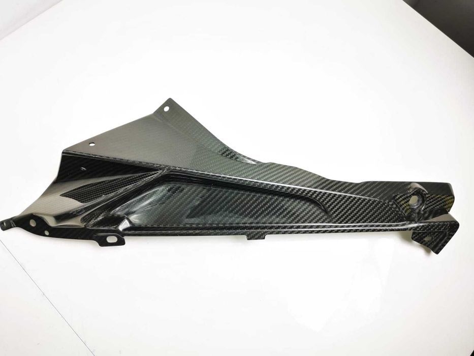 BMW S 1000 RR Carbon Lewa strona owiewka boczek