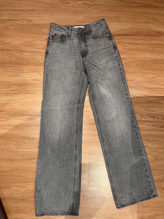 Szare jeansy D92 stradivarius