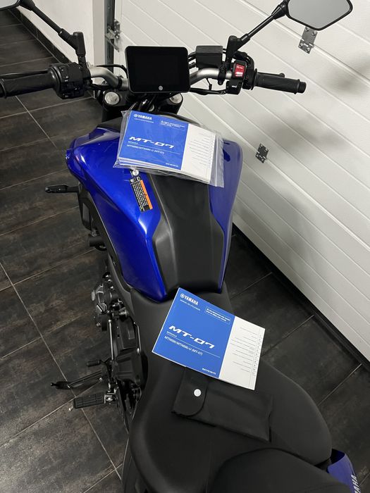 Yamaha MT07 azul