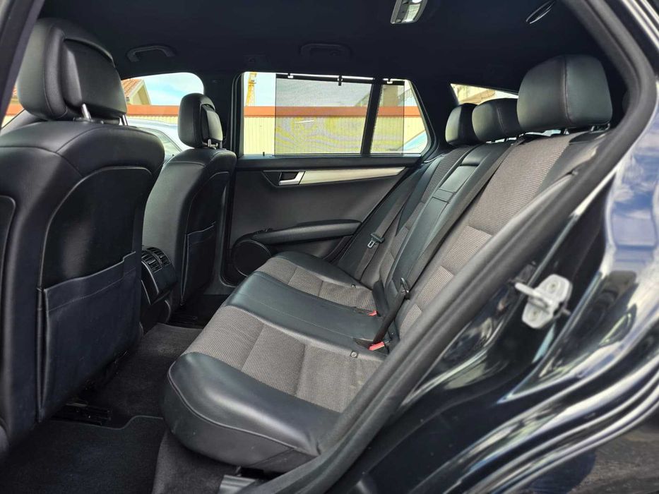 Mercedes-Benz C200 Avantgarde 2.2 136Cv 7G-tronic