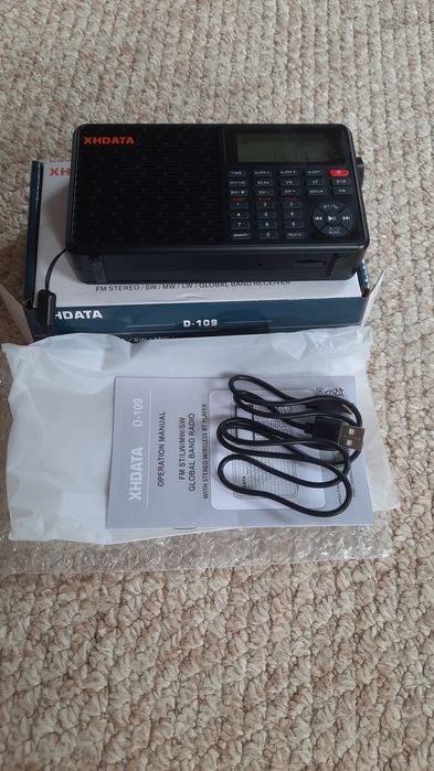 Продам Радіо XHDATA D 109
