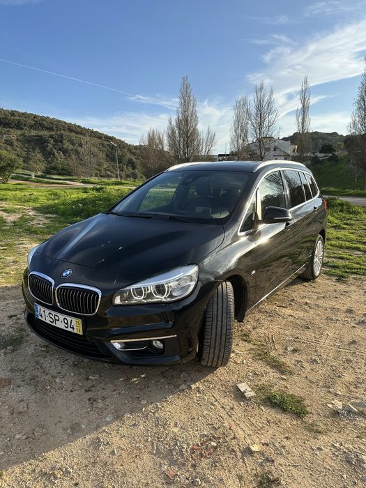 BMW 218d versão Luxury